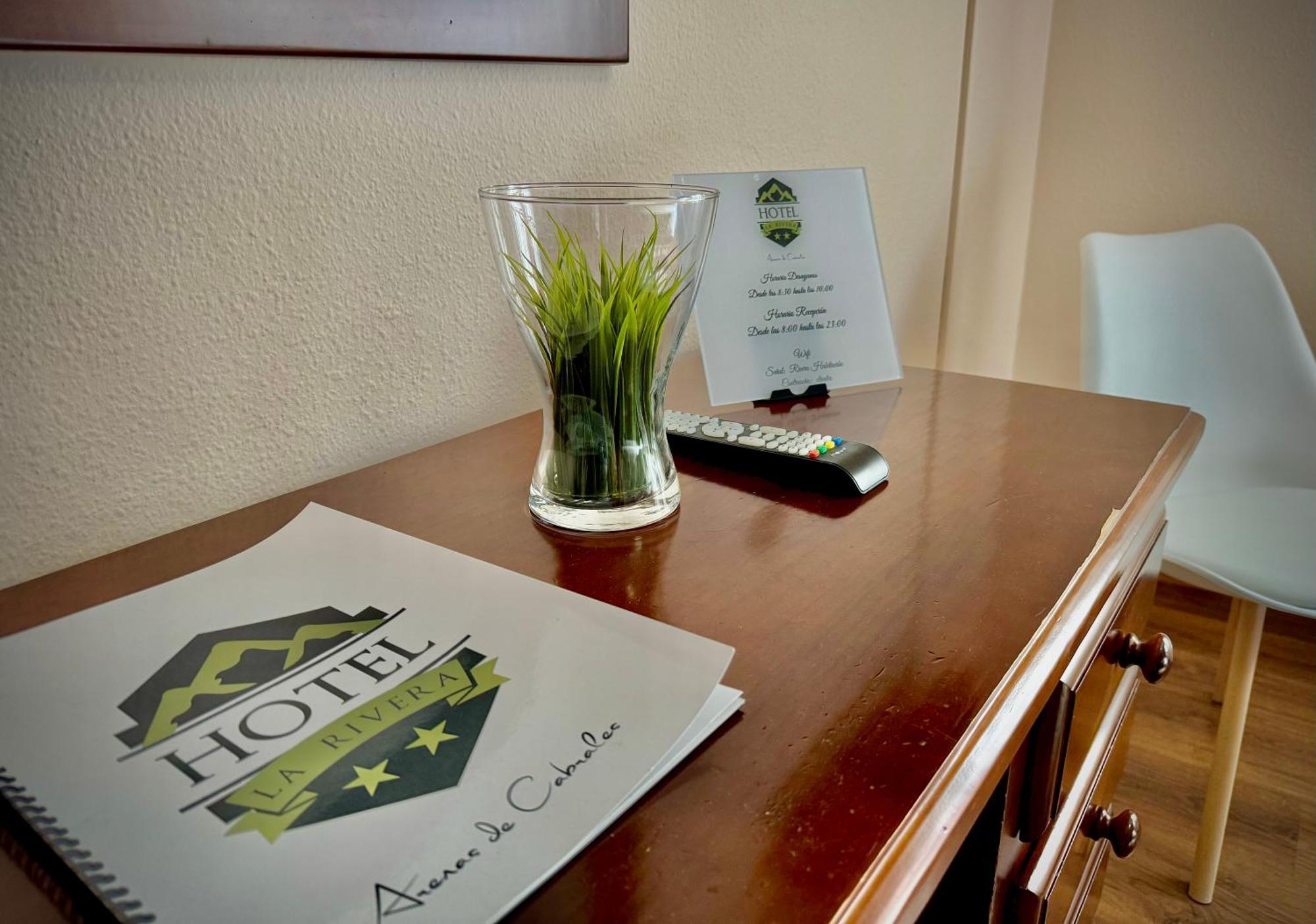 Hotel La Rivera Arenas De Cabrales Εξωτερικό φωτογραφία